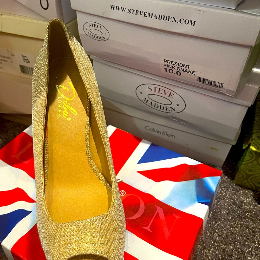 Diva London shoes new never worn